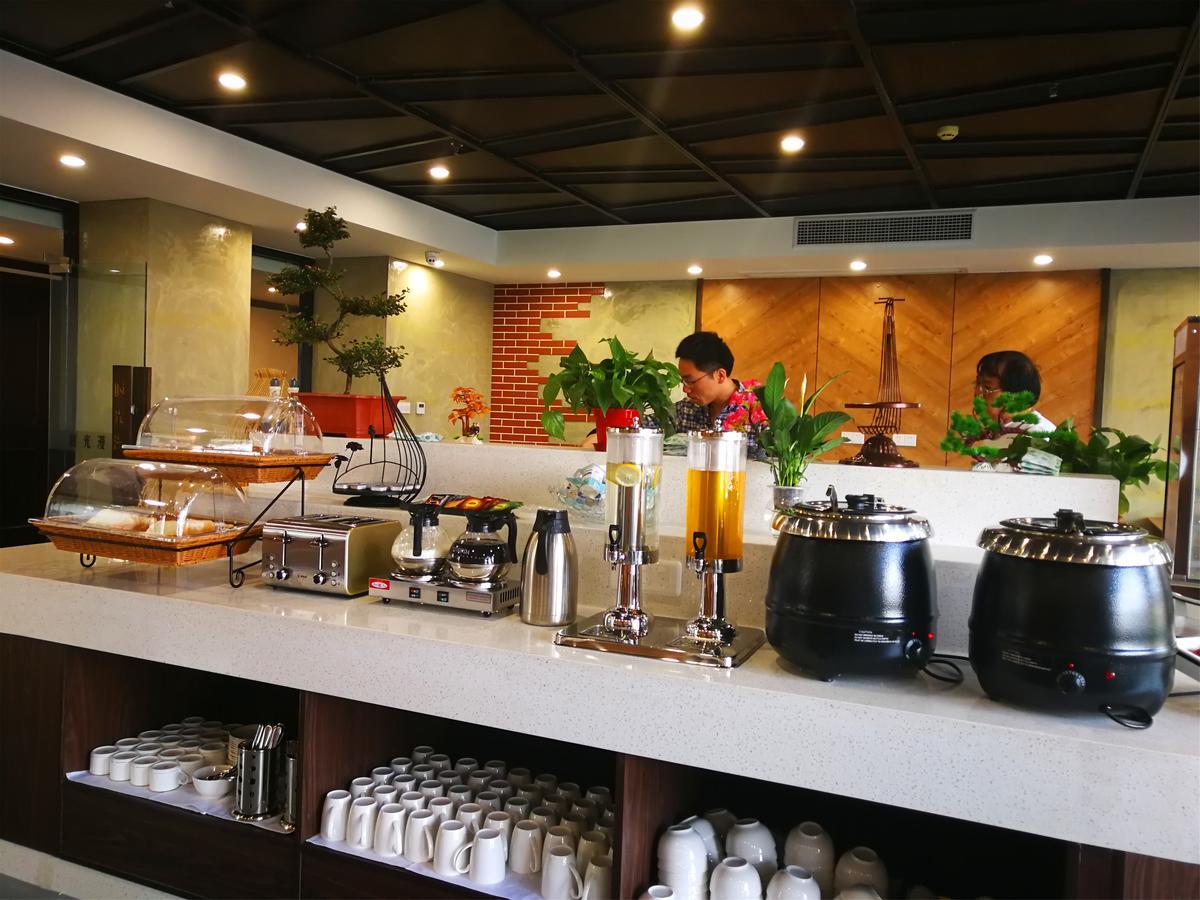 Nostalgia Hotel Near Tianjin Polar Ocean Word- Tianjin Fonte Joy World, 10 Minutes Drive Away From Tianjin Tanggu High-Speed Railway Station, Free Ice-Cream, Mineral Water, Snacks And Laundry Service, English Communication Well 외부 사진